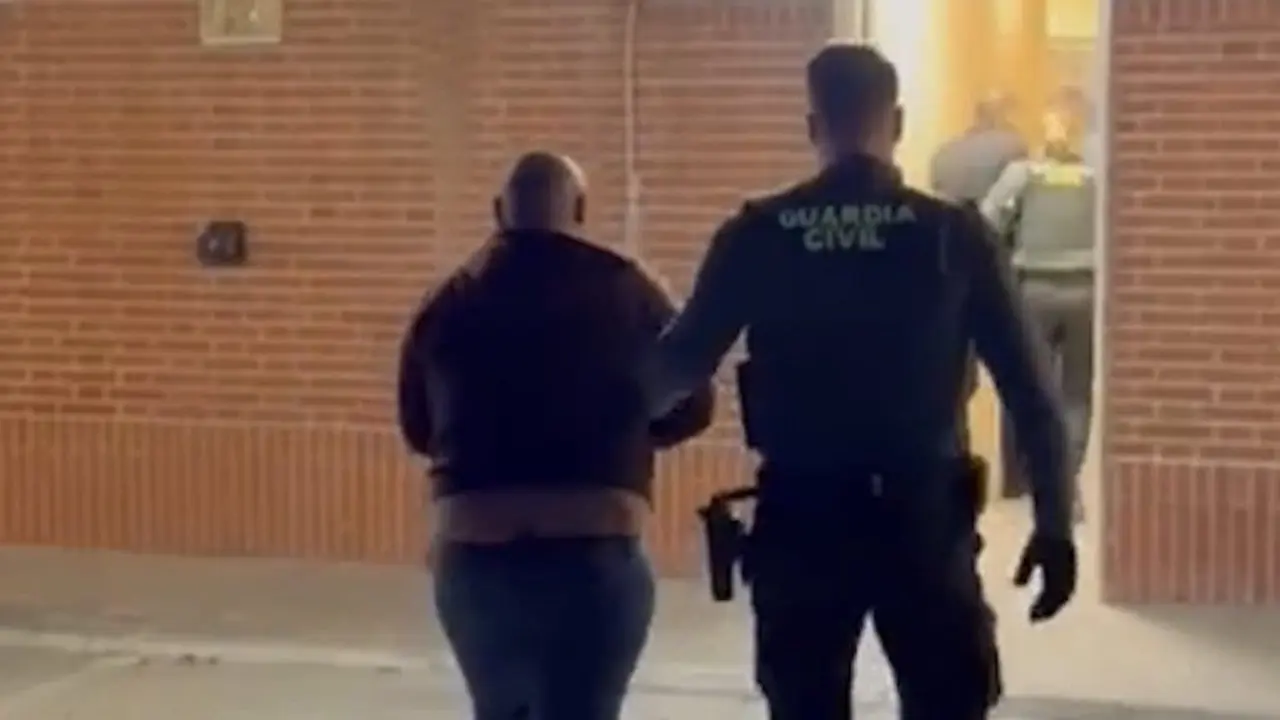 La Guardia Civil detuvo a dos individuos en Meco por robo de catalizadores. La operaci&oacute;n se llev&oacute; a cabo en la comarca del Henares.