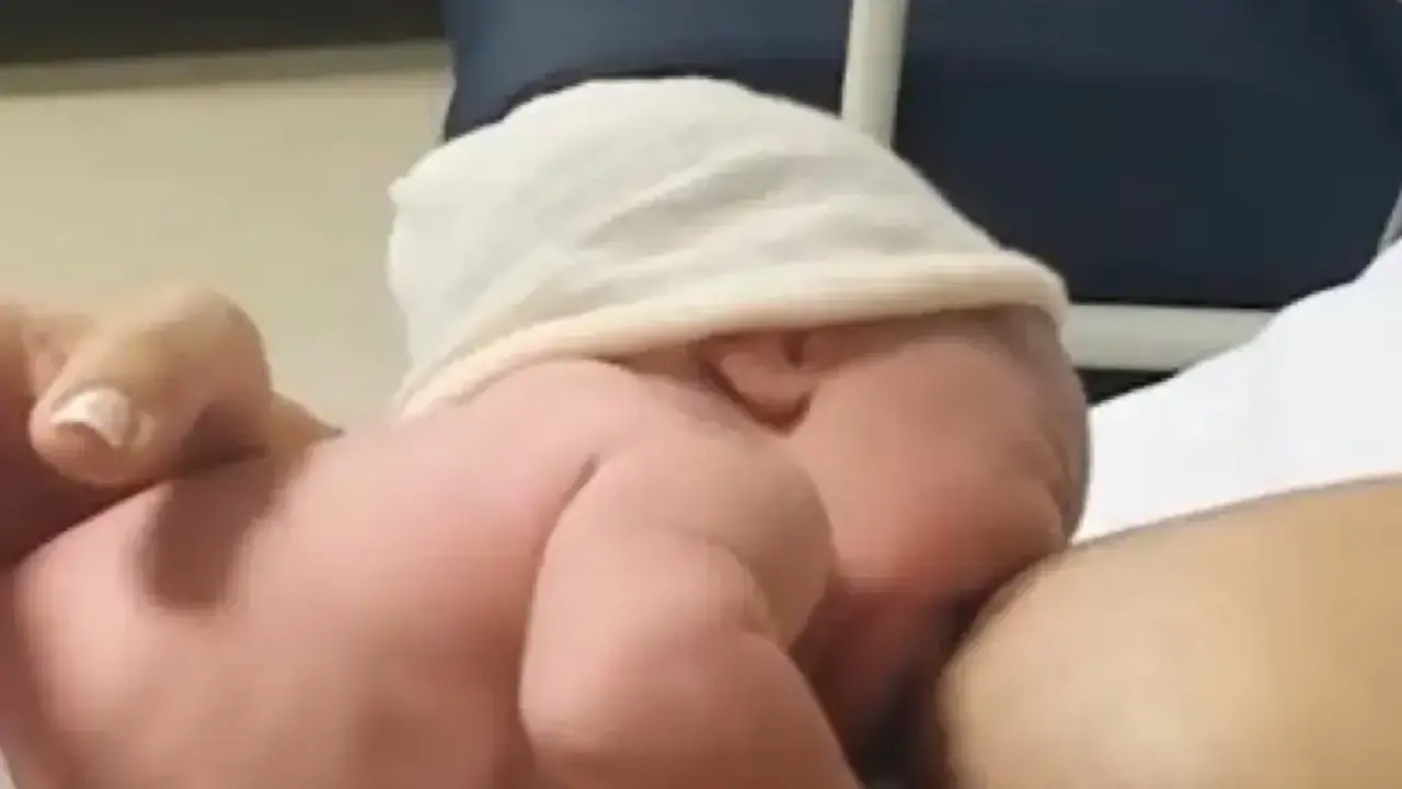 El Hospital Quir&oacute;nsalud Valle del Henares celebra un concurso de fotograf&iacute;a sobre lactancia en familia.