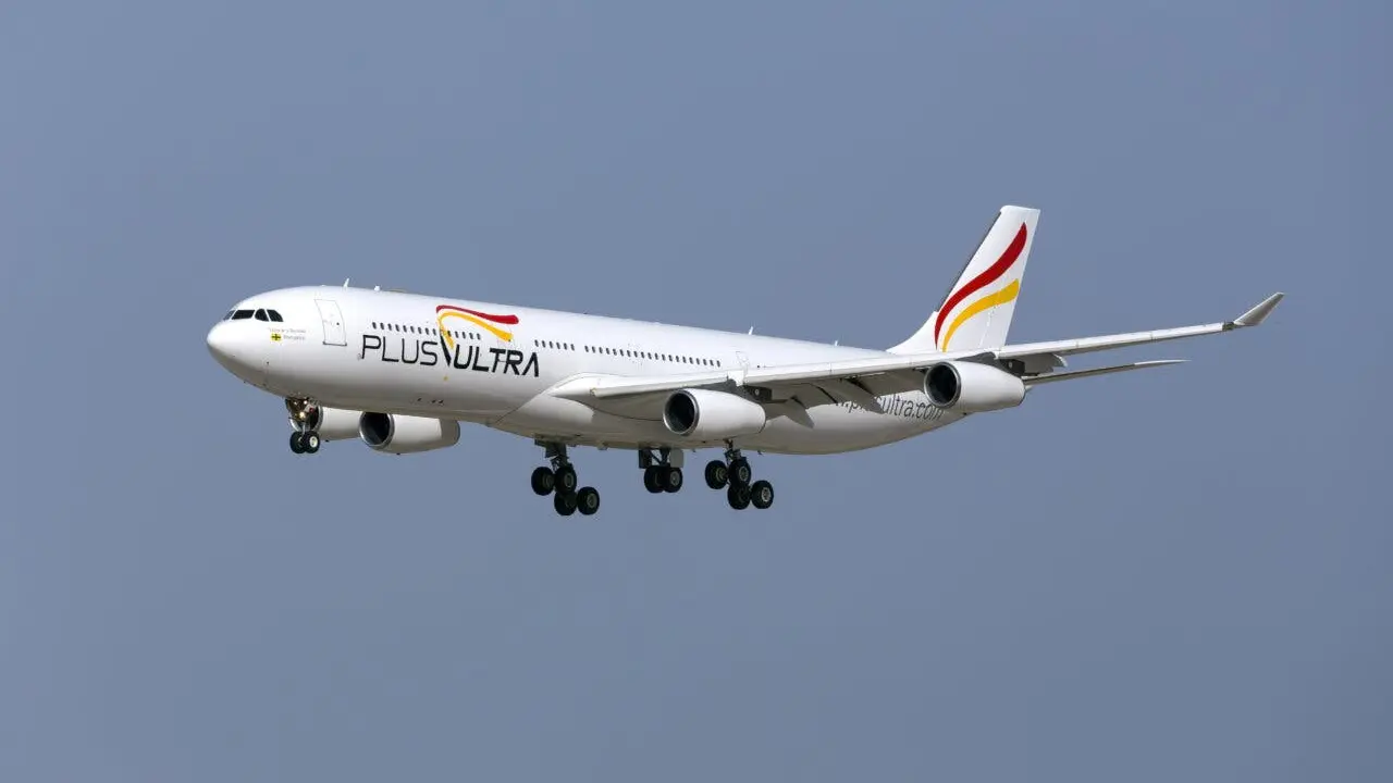 La Polic&iacute;a Nacional detiene al due&ntilde;o y CEO de Plus Ultra en Madrid. Investigaci&oacute;n en curso.