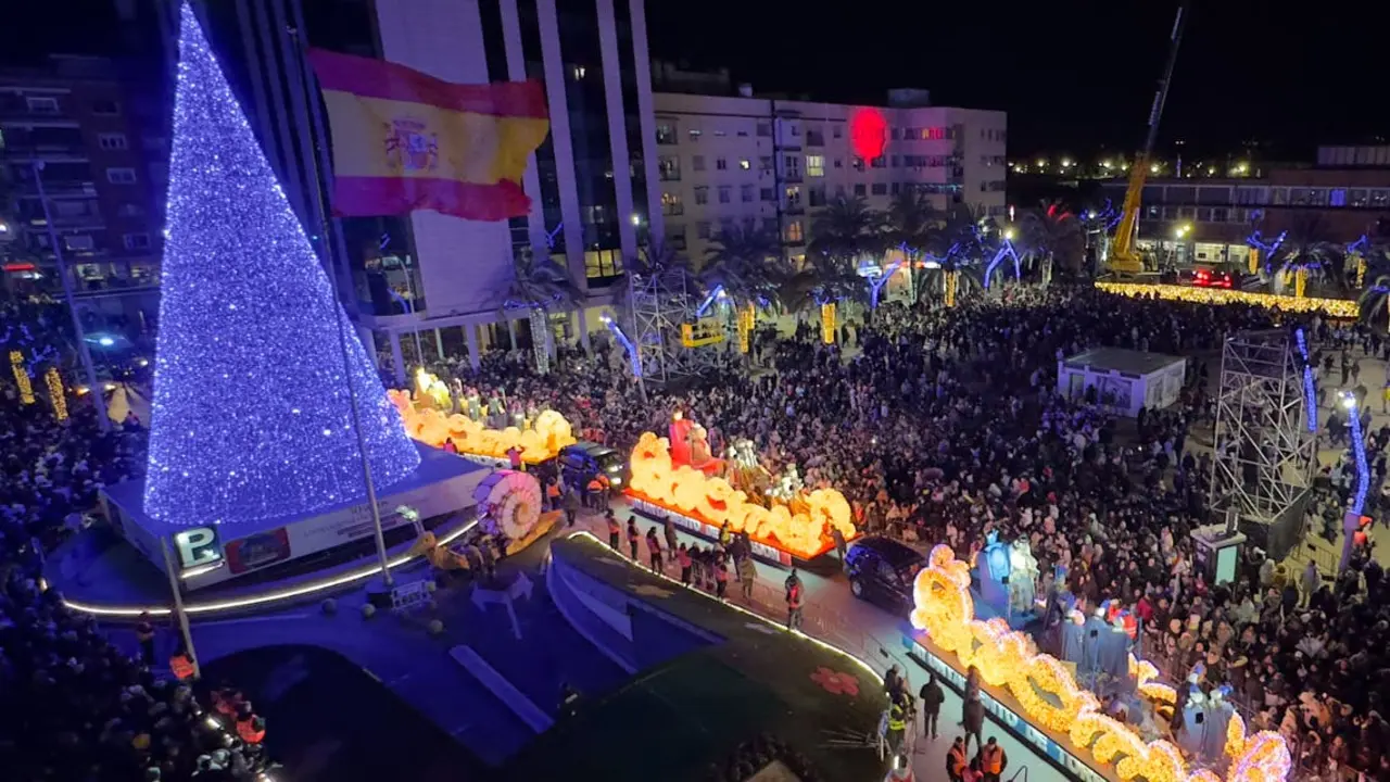 La Cabalgata de Reyes en Torrej&oacute;n promete m&aacute;s caramelos y novedades para 2027.