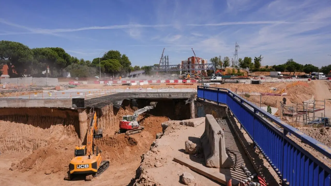 El Ayuntamiento trabaja en el soterramiento de la A-5 para mejorar el tr&aacute;fico.