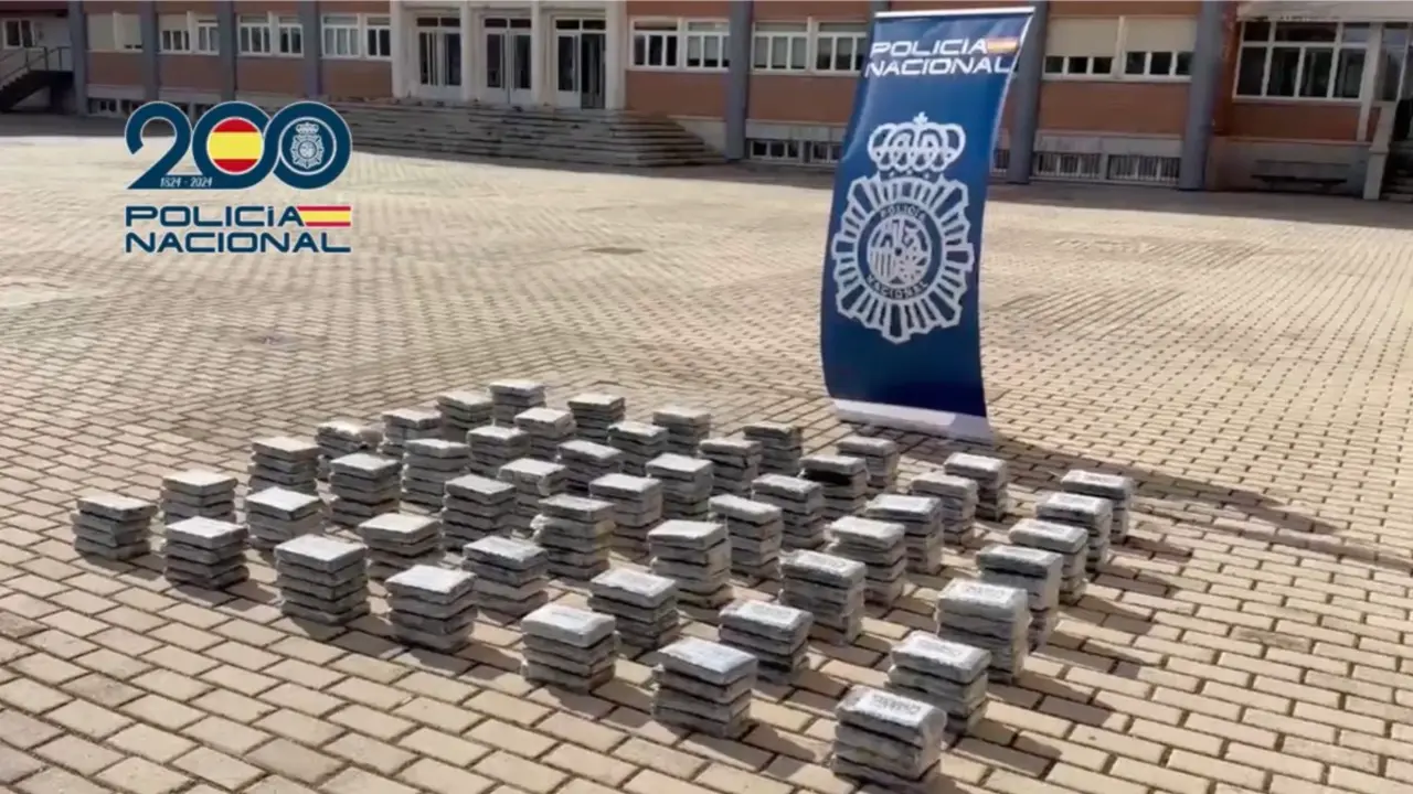 Coca&iacute;na intervenida por la Polic&iacute;a Nacional. POLIC&Iacute;A NACIONAL