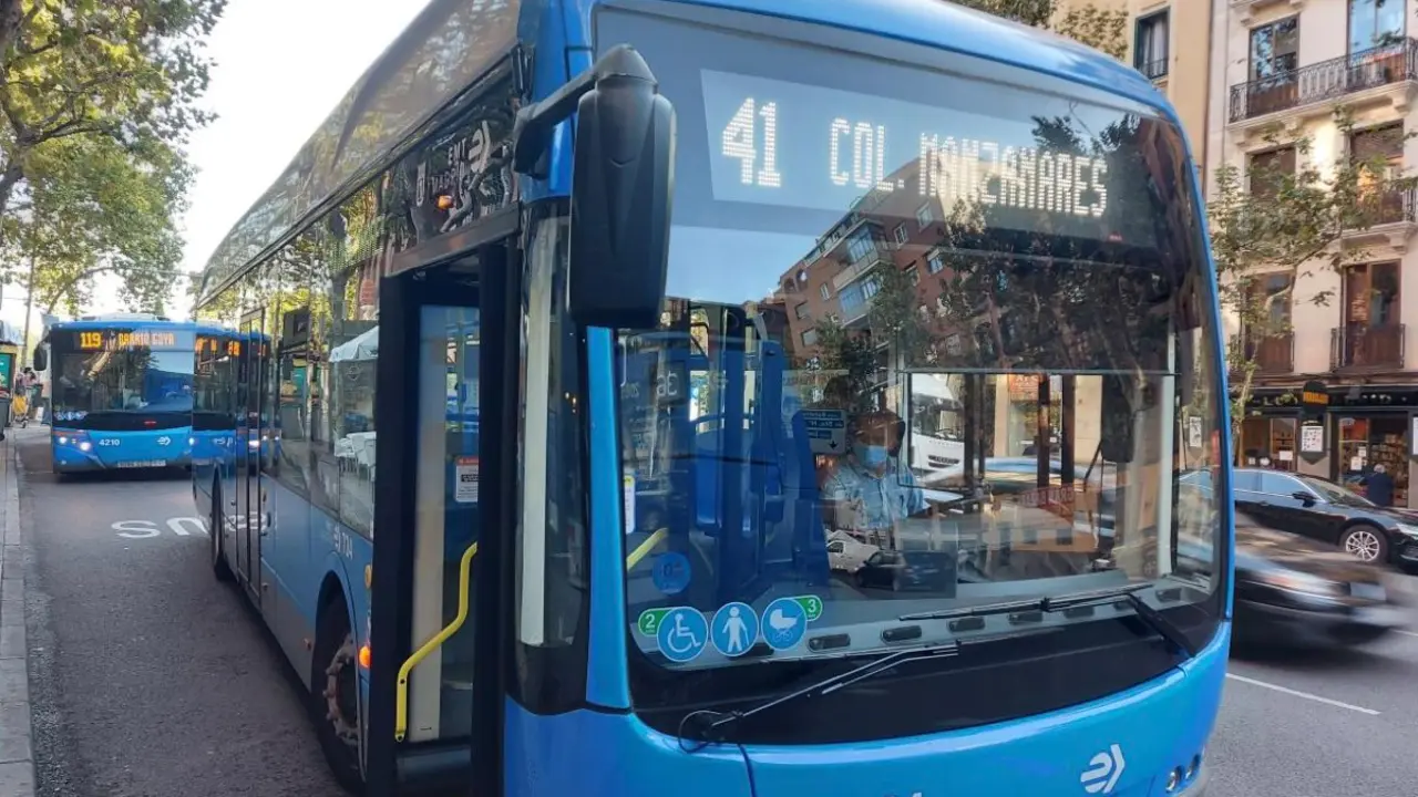 Un autob&uacute;s de la EMT de Madrid. AYTO. DE MADRID