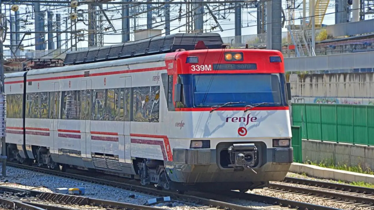 Un tren de Cercan&iacute;as Madrid. COMUNIDAD DE MADRID