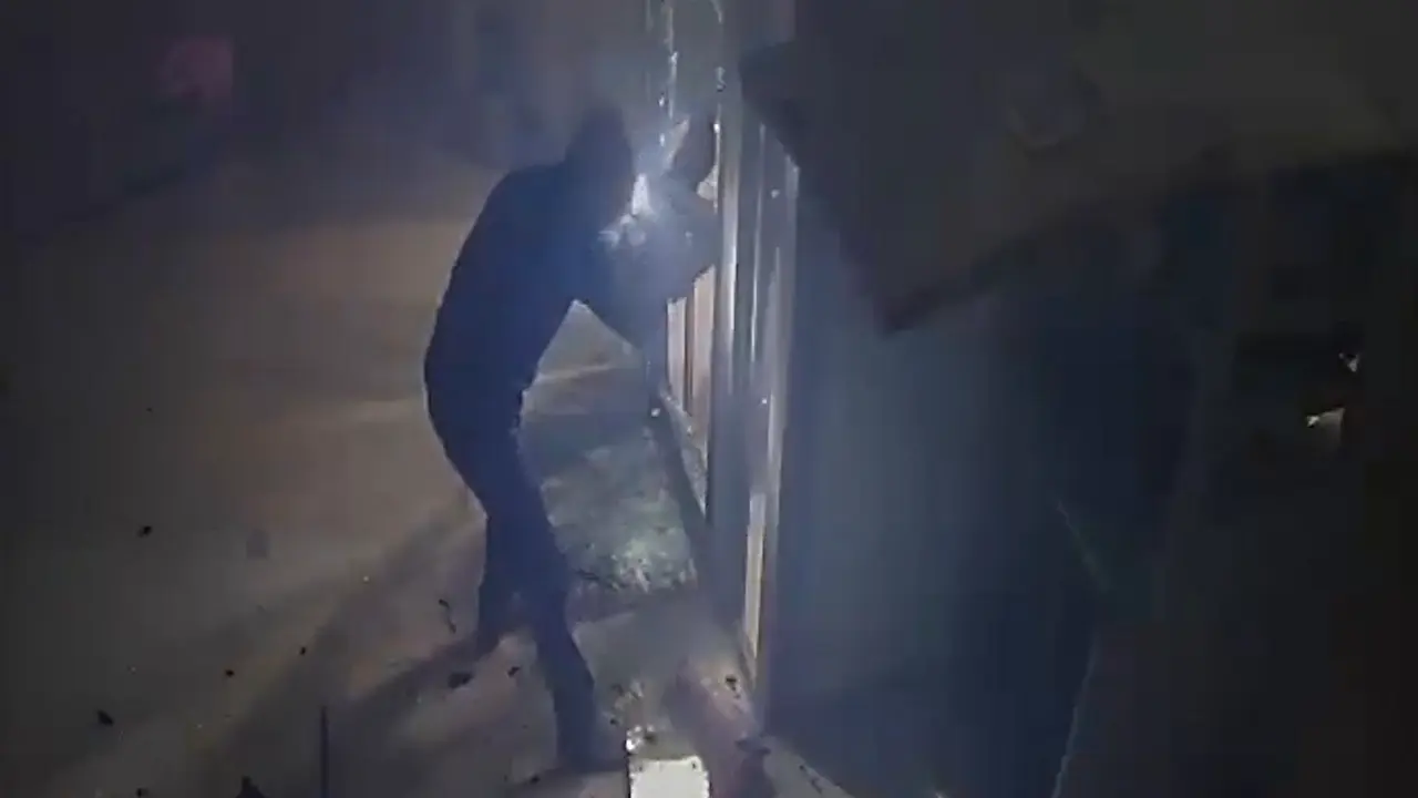 Asalto a un cajero autom&aacute;tico con explosivos en Santa Fe (Granada) captado por una c&aacute;mara de seguridad. GUARDIA CIVIL