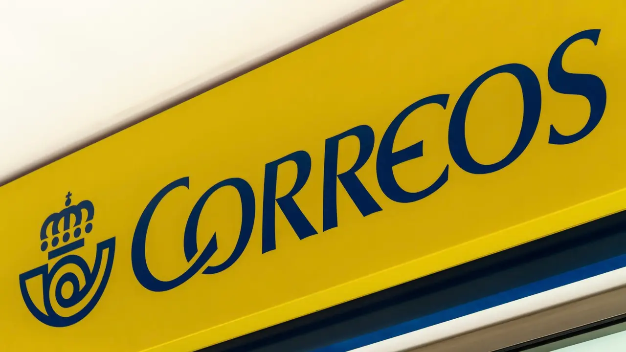 Imagen de archivo de una oficina de Correos. SHUTTERSTOCK