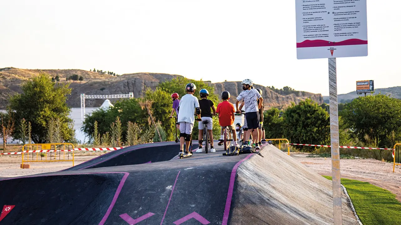 Circuito de pump track junto a La Casa+Grande, uno de los proyectos realizados gracias al Presupuesto Participativo. AYUNTAMIENTO DE RIVAS VACIAMADRID