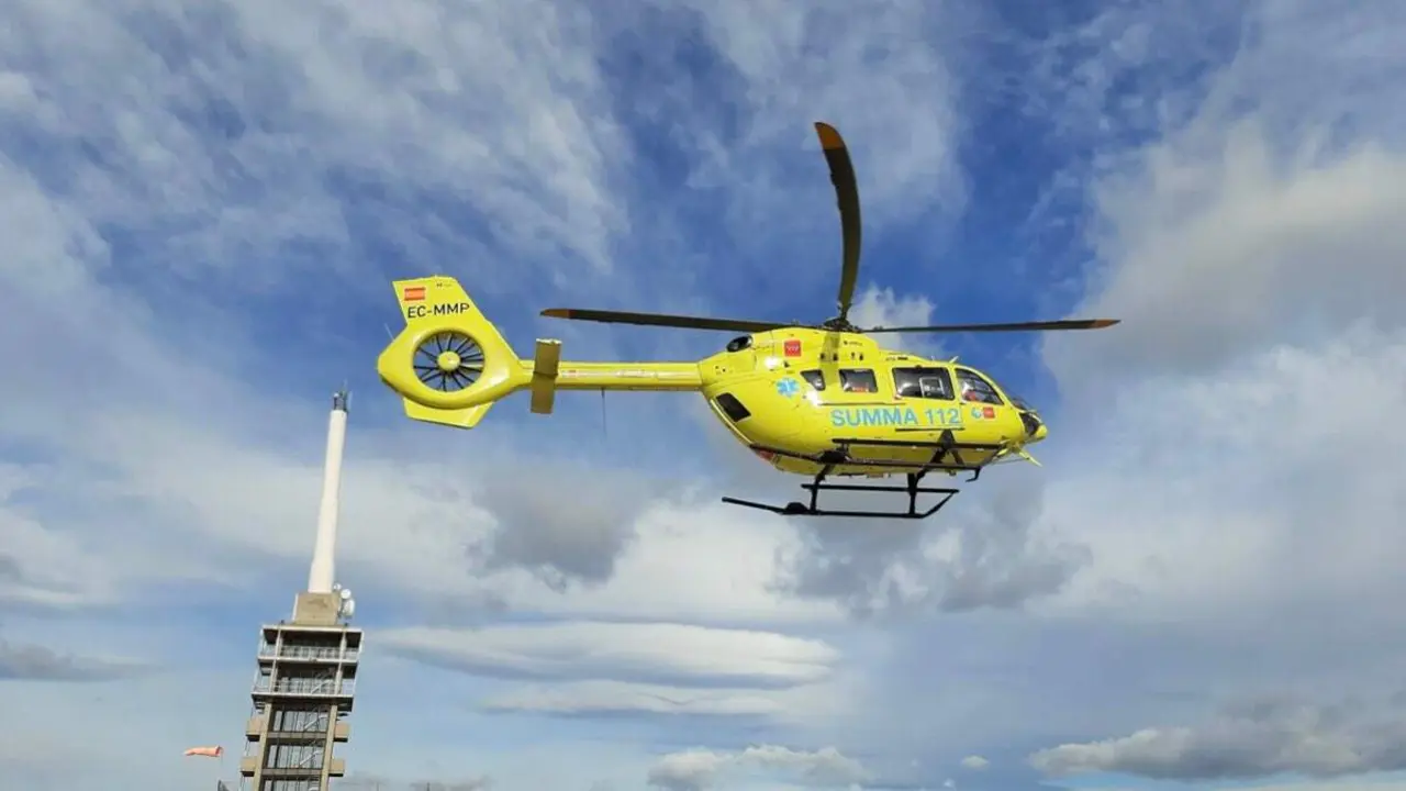 Helic&oacute;ptero sanitario del SUMMA. COMUNIDAD DE MADRID