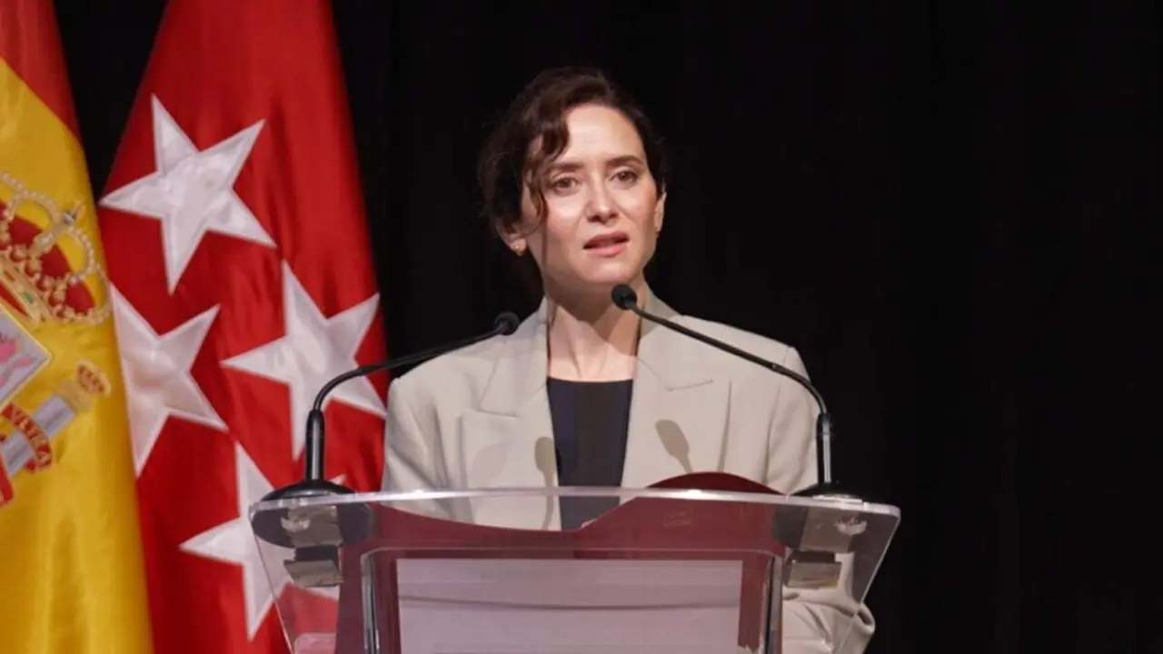 Isabel D&iacute;az Ayuso durante su intervenci&oacute;n en la inauguraci&oacute;n de un nuevo colegio en Valdebebas. COMUNIDAD DE MADRID