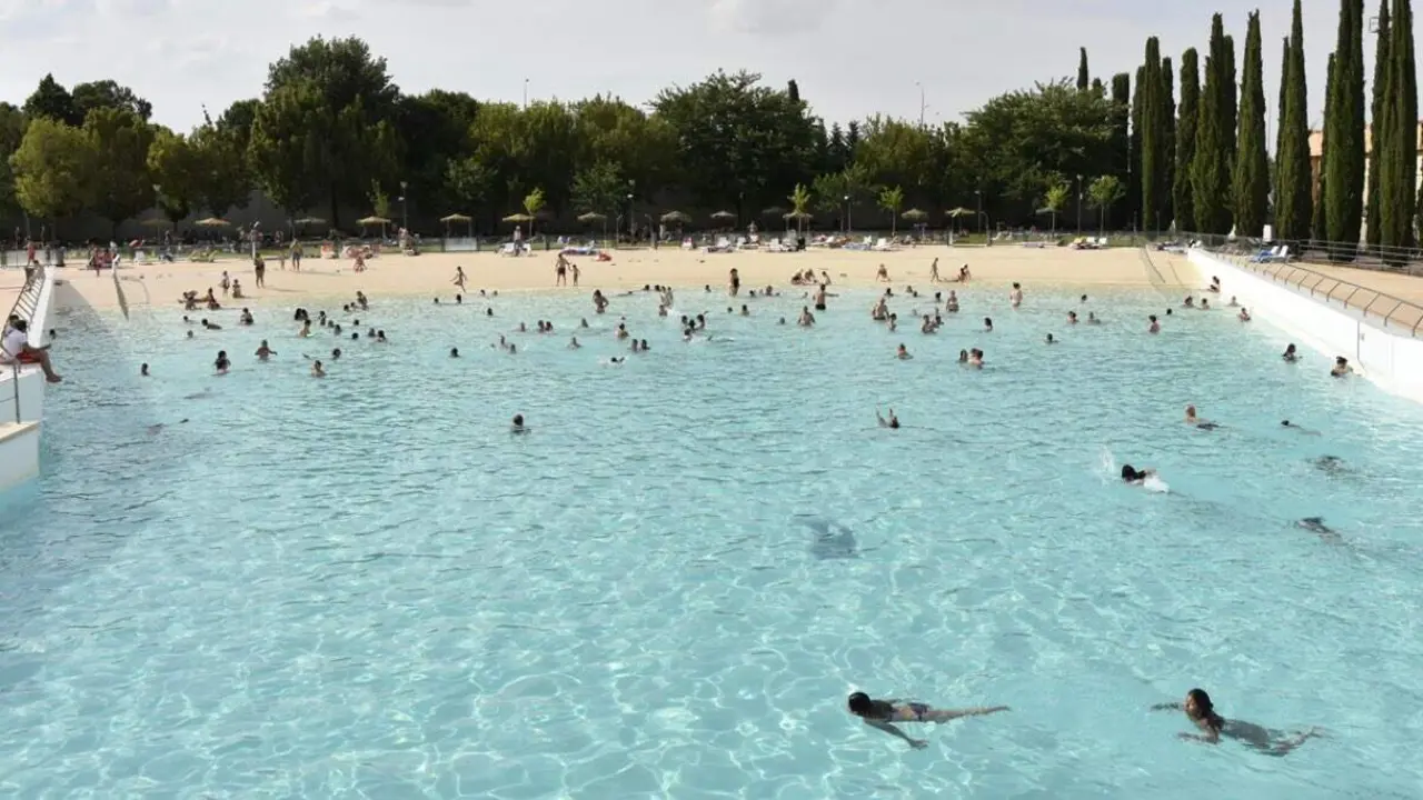 Piscina de olas de Torrej&oacute;n de Ardoz. AYUNTAMIENTO DE TORREJ&Oacute;N DE ARDOZ.