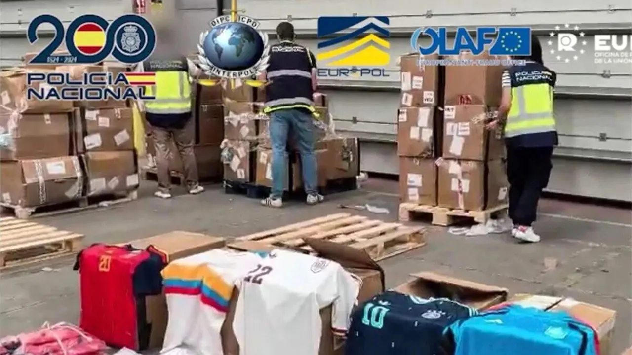 POLIC&Iacute;A NACIONAL