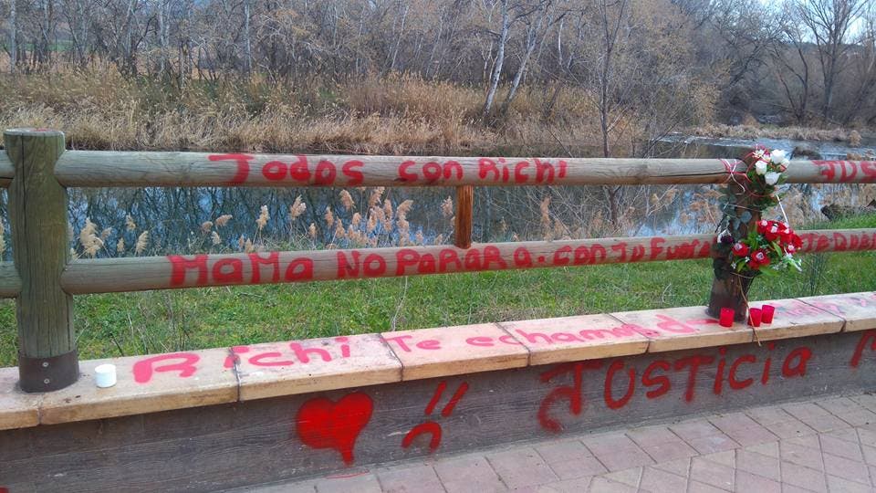 10583810_943494082403089_2908992705499601637_n