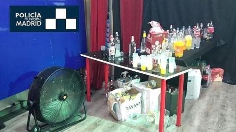 Bebidas alcohólicas en una de las fiestas con menores desalojadas por la Policía Municipal de Madrid