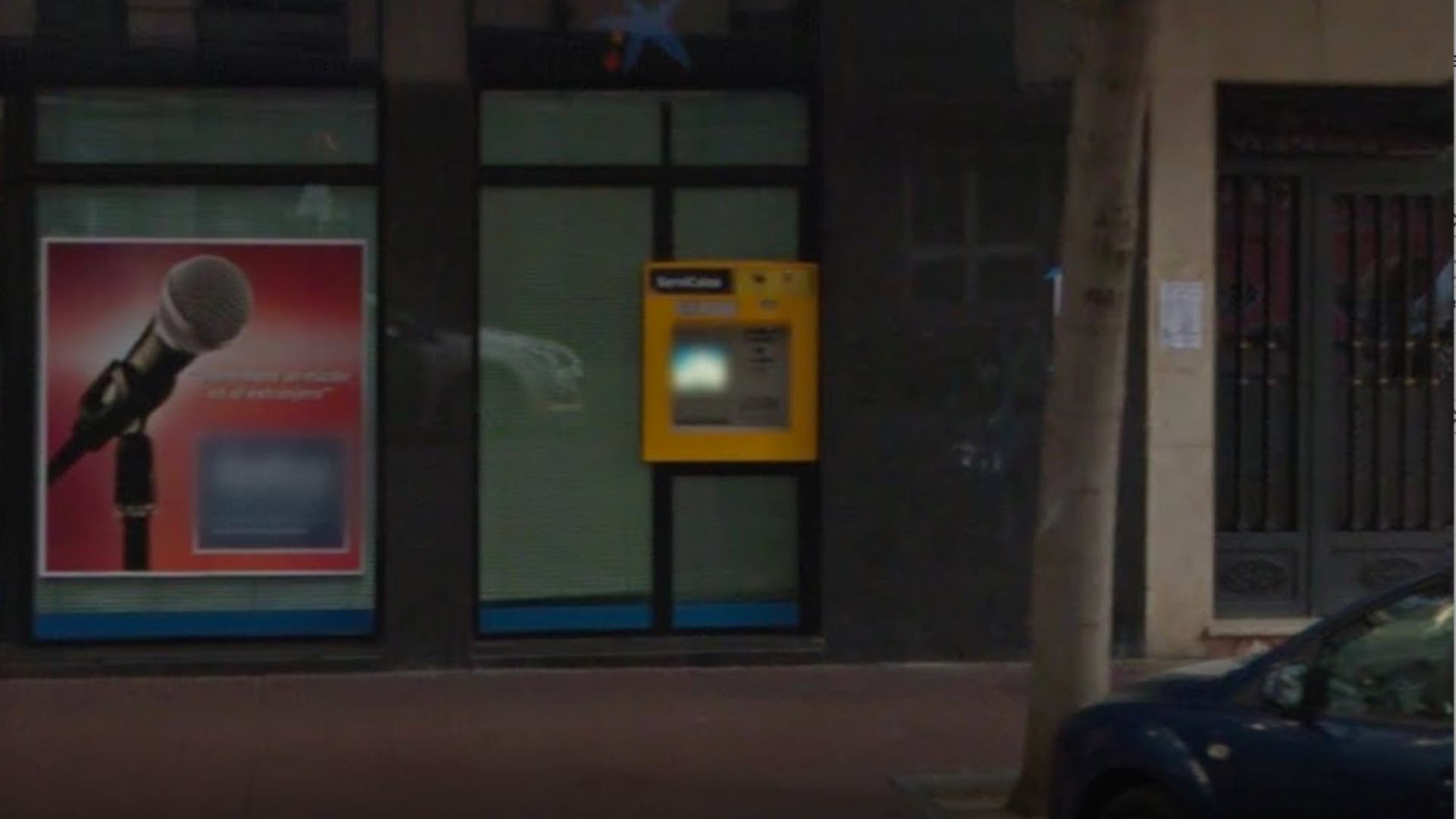 Cajero donde fue encontrado el hombre herido de gravedad (Google Maps).