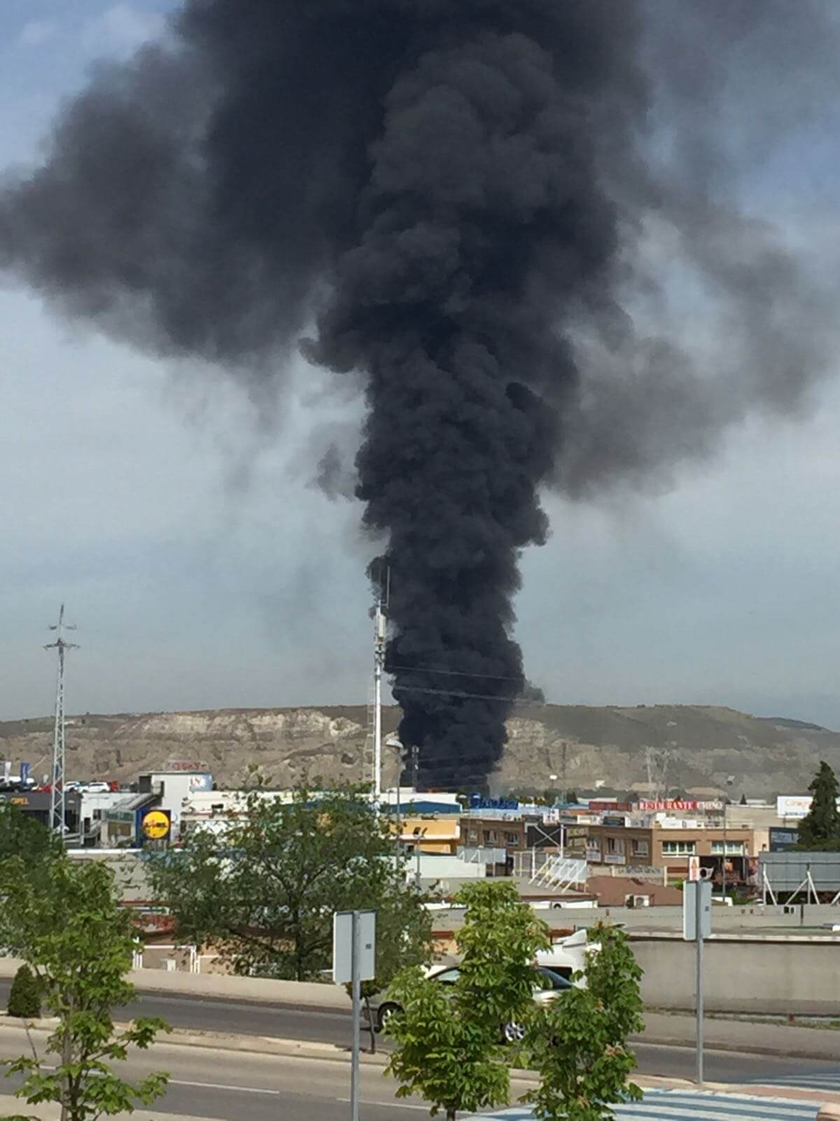 Desde el lugar de la explosión.