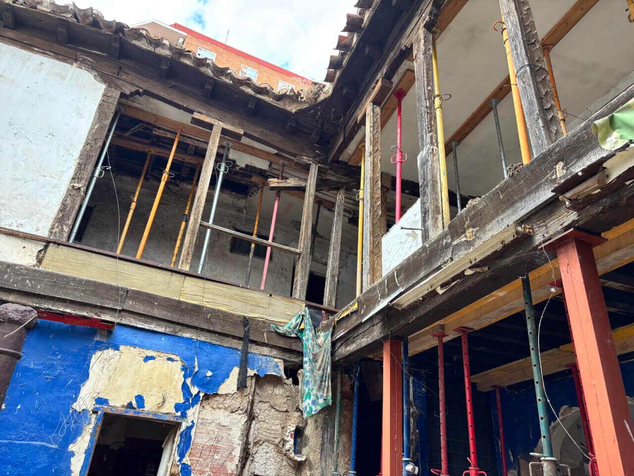 Interior en restauración de la Casa Palacio de los Campo de Arce en Alcalá de Henares