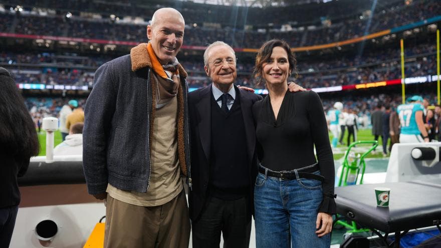 Isabel Díaz Ayuso en el primer partido oficial de la NFL en España