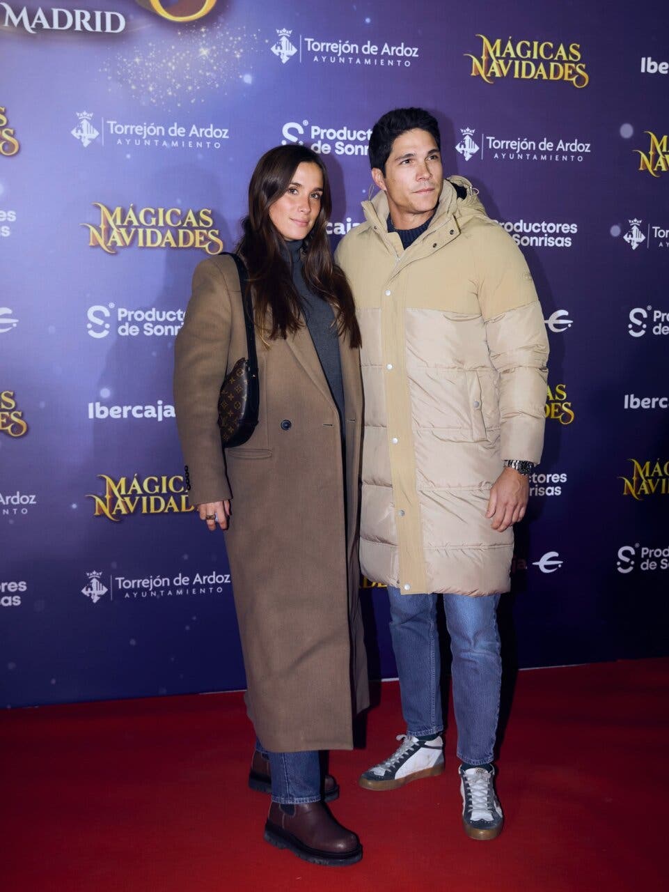 Pareja posando en la inauguración de las Mágicas Navidades en Torrejón
