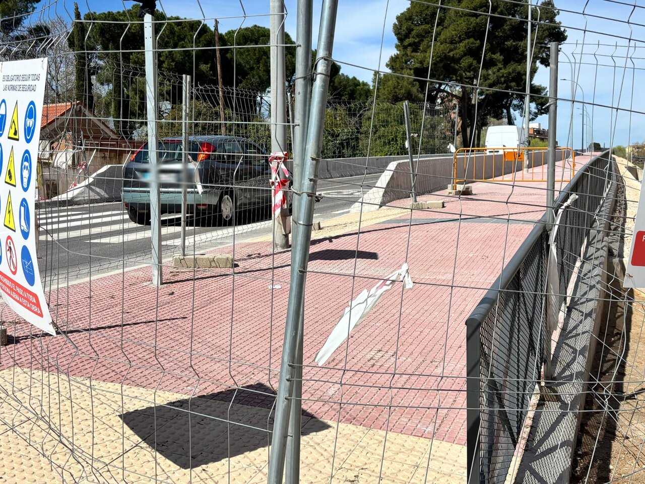 Estado actual de las obras en la Avenida de Daganzo, aún sin finalizar. AYUNTAMIENTO DE ALCALÁ DE HENARES