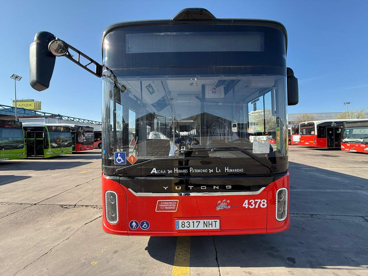 Autobús eléctrico incorporado al servicio urbano de Alcalá de Henares. MONBUS