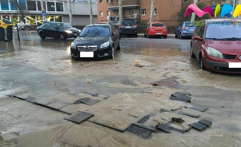 Video- Una avería deja a La Cañada de Coslada sin agua 