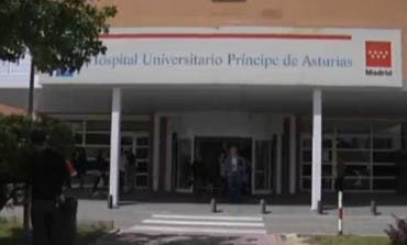 Protestan por los despidos en el Hospital de Alcalá