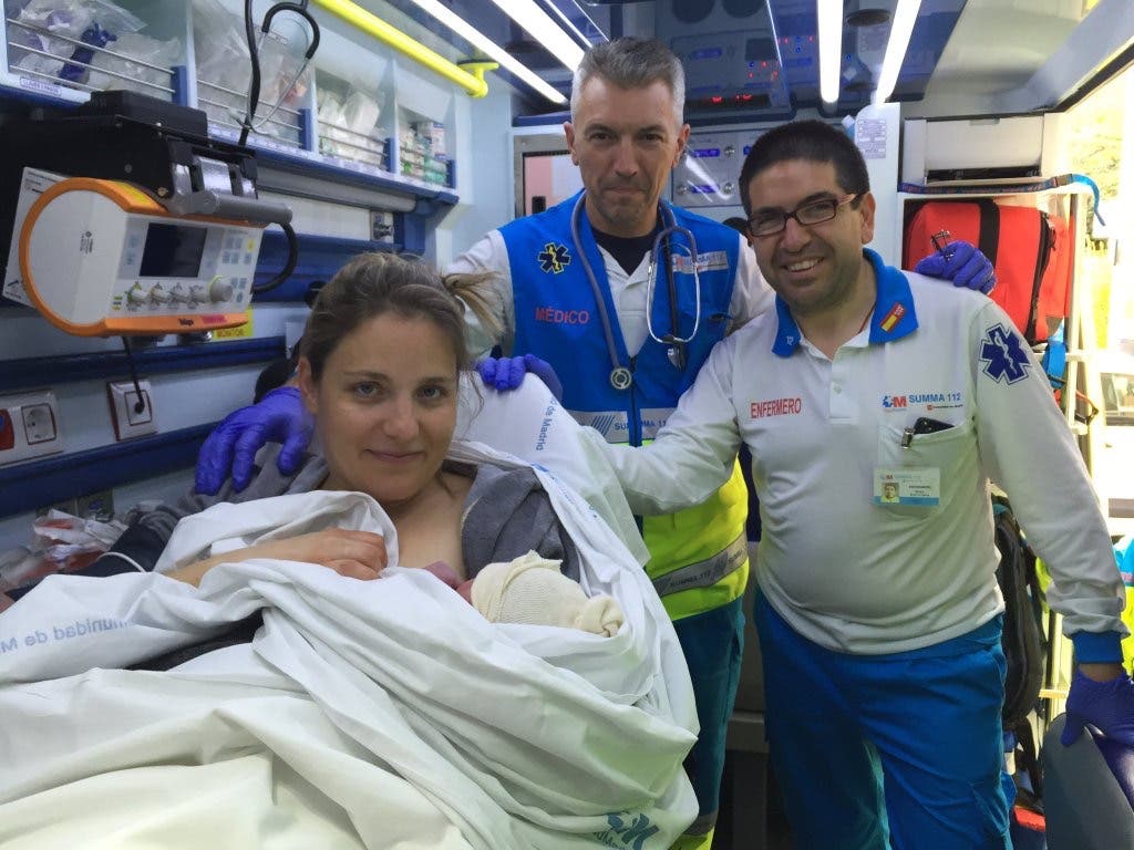 En perfecto estado el bebé y la madre que dio a luz en su casa de Rivas