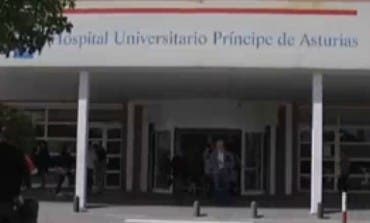 Dos trabajadores del Hospital de Alcalá reúnen más de 4.000 firmas para exigir su readmisión