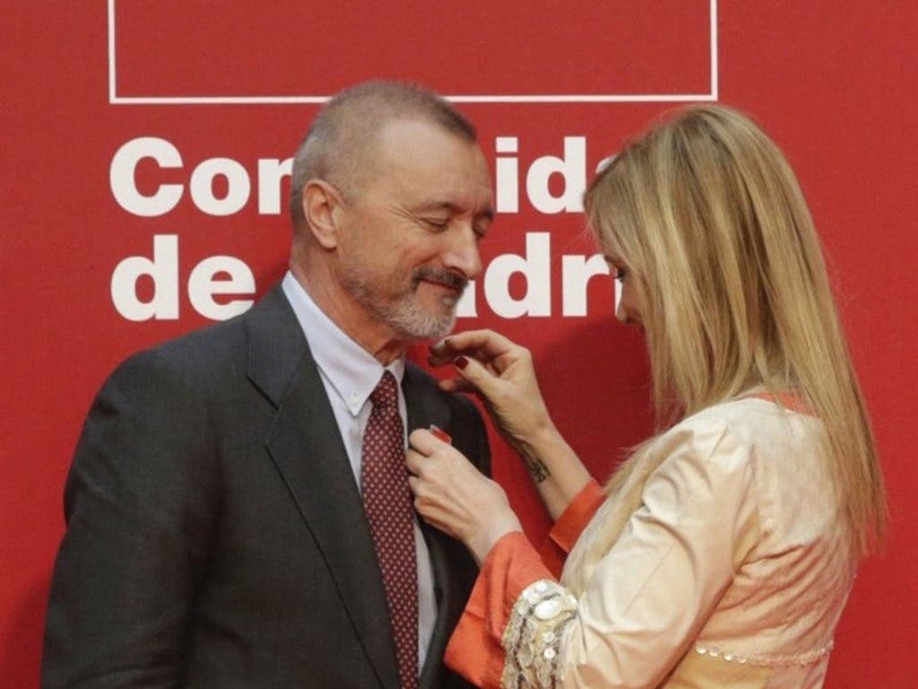 Día de la Comunidad de Madrid: Pérez-Reverte recuerda a los jóvenes exiliados por la crisis