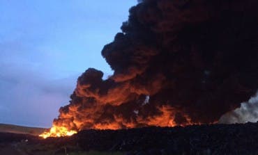 Tremendo incendio esta pasada noche en Valdemoro visible desde la A-4 y la R-4