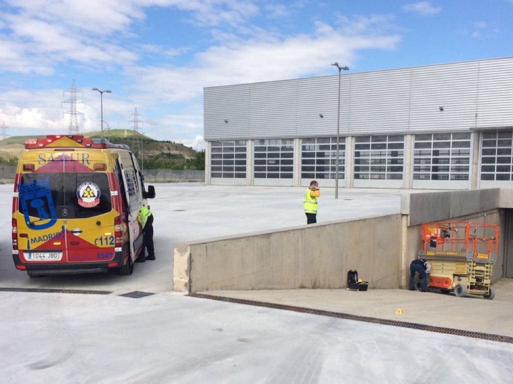 Muere un trabajador al ser atropellado por una carretilla elevadora en Vicálvaro