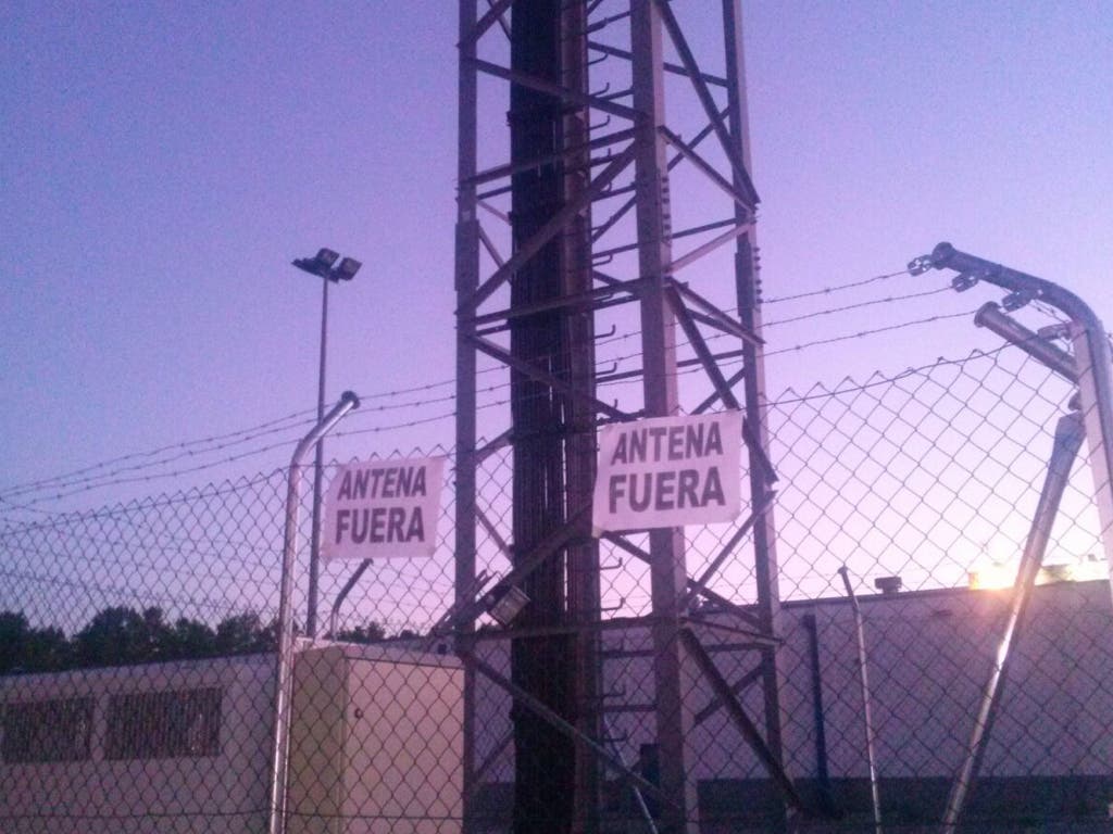 Vecinos de Coslada y San Fernando protestan este sábado contra una antena de los Barral