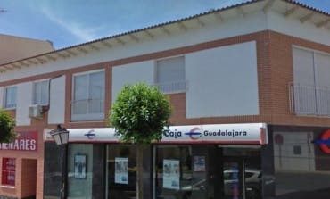 En Cabanillas. Se encuentra un sobre con 2.000 euros y localiza al propietario para devolvérselo