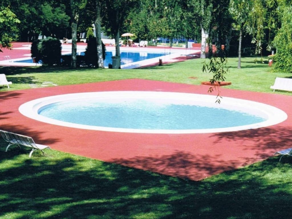 Guadalajara reabre los parques infantiles y adelanta que abrirá la piscina municipal