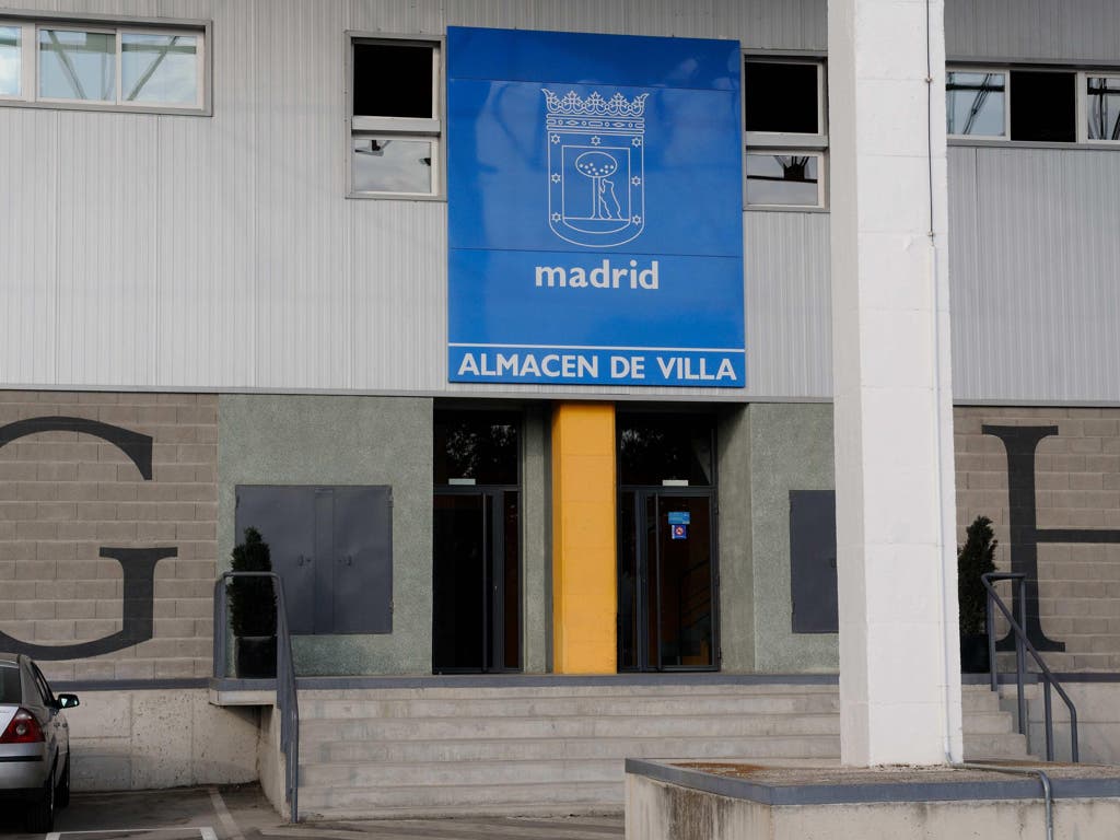 Salen a subasta los objetos guardados en el almacén de la Villa, en Coslada