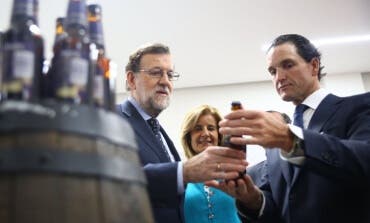 Rajoy visita la planta de Mahou San Miguel en Alovera que da empleo a 600 personas