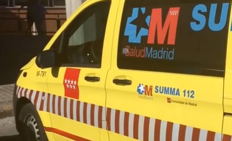 Muere una mujer mientras comía un bocadillo de calamares en una terraza de Colmenarejo