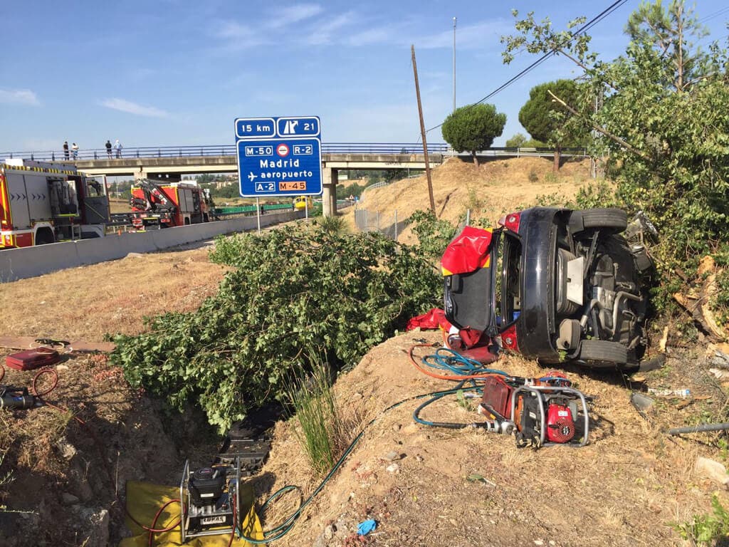 Fallece un niño de 8 años y su abuela en un accidente en la A1