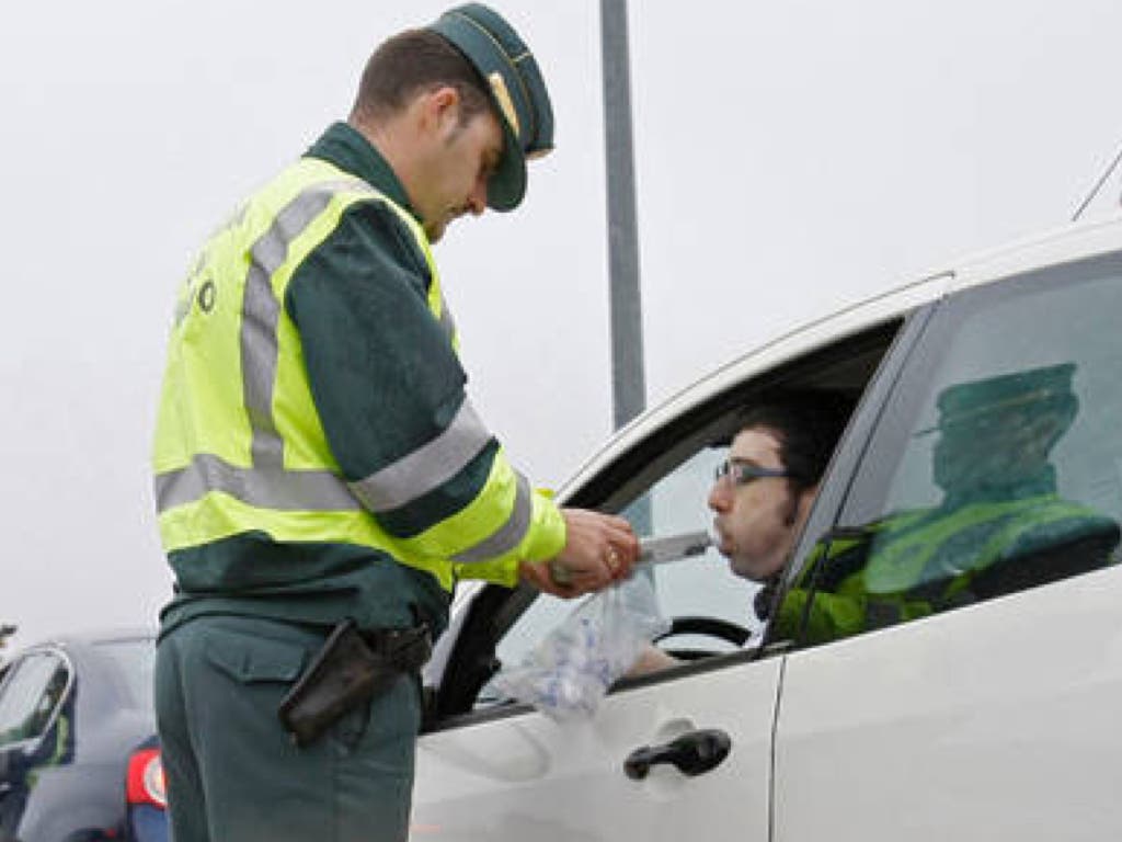 Comienza una operación especial de Tráfico con 25.000 pruebas diarias de alcohol y drogas