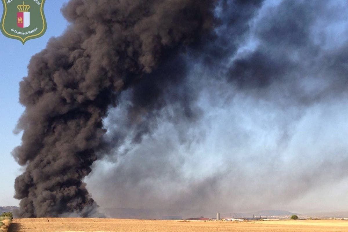 La planta incendiada en Chiloeches estaba cerrada por no cumplir la normativa