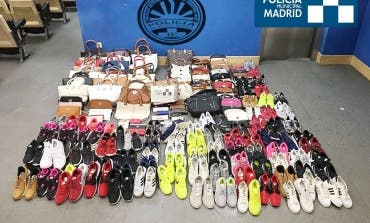 La Policía incauta 300 artículos falsificados en las Fiestas de Lavapies