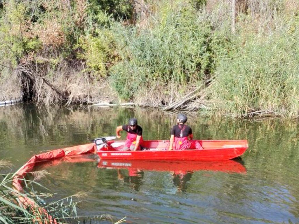 La UME descarta vertidos tóxicos al río Henares