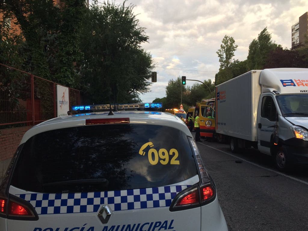 Muere un hombre de 83 años tras ser atropellado por una furgoneta en Madrid