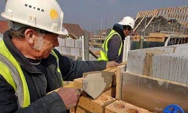 Los sindicatos lamentan que el accidente sufrido por un trabajador en Torrejón podría haberse evitado