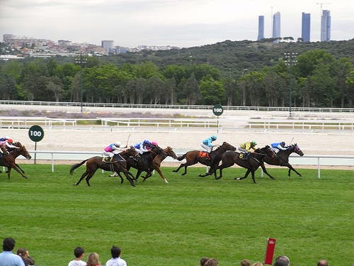 Dos jinetes graves tras chocar en el Hipódromo de La Zarzuela