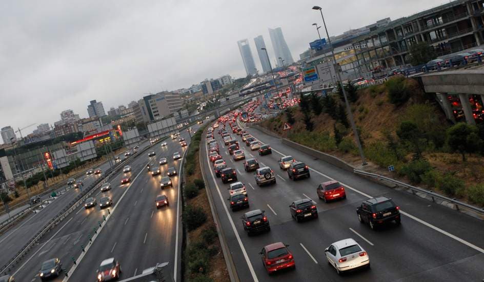 Madrid recomienda el transporte público para este lunes ante la previsión de lluvias