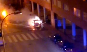 Se incendia un coche aparcado en El Ensanche de Alcalá