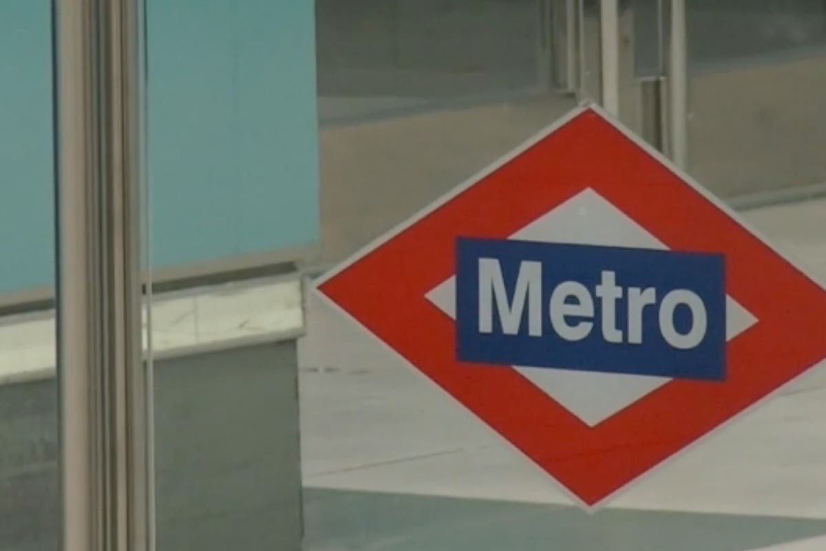 Atrapados durante una hora en un ascensor del Metro de Madrid 