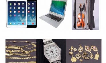 Madrid subasta 1.300 objetos perdidos: relojes, gafas, joyas y hasta productos Apple