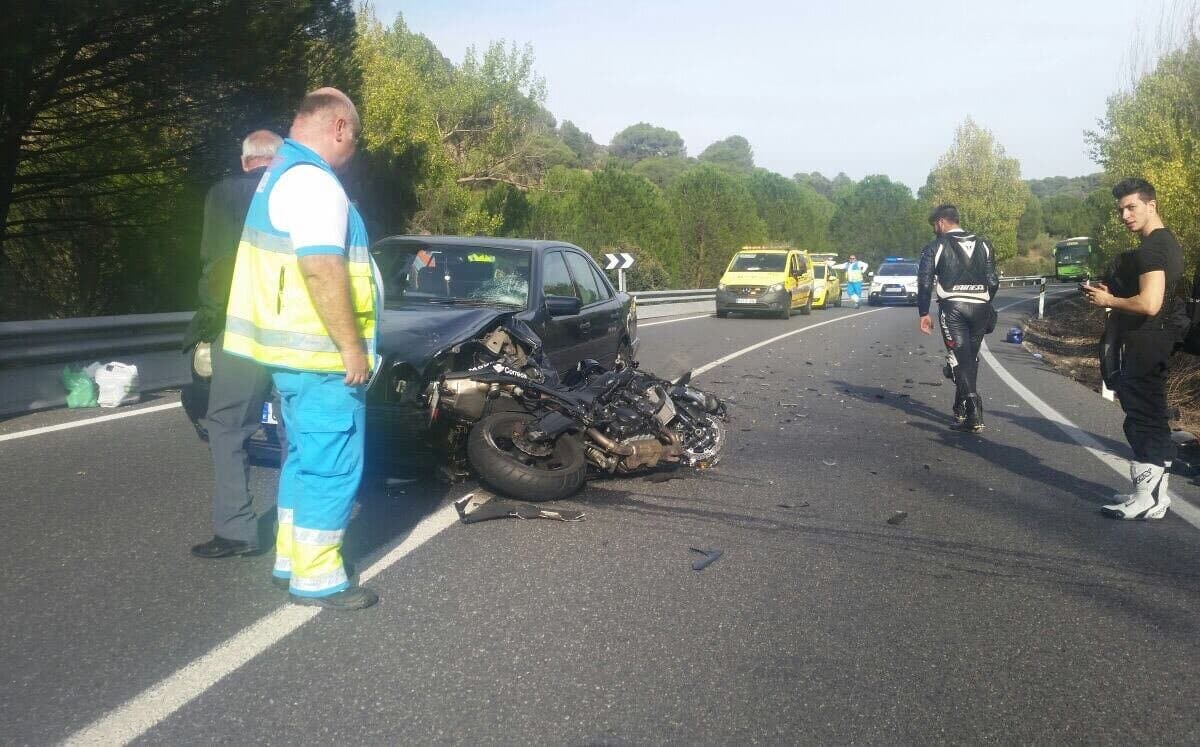 Herido grave un menor de 15 años en un accidente de moto en Madrid